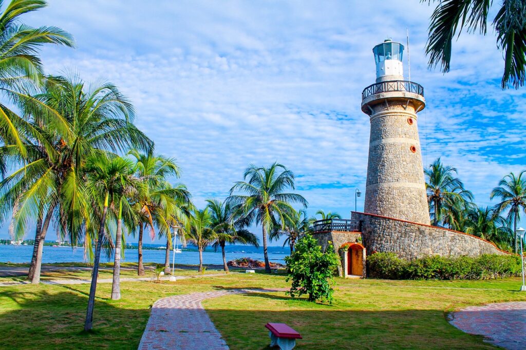 cartagena faro y playa 