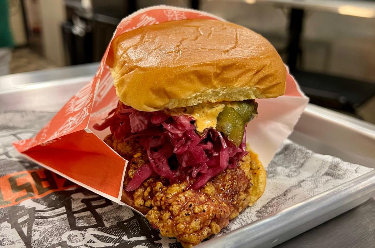Hamburguesas monchosas y alma callejera ¡Conoce Fat Bastard!