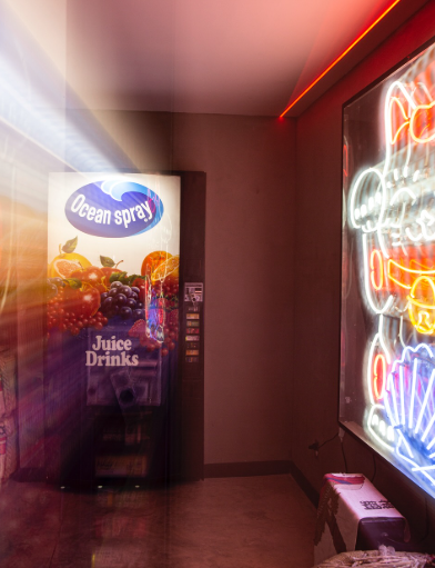 Entrada de uno de los mejores bares de la CDMX llamdo Kaito, que es un speakeasy.