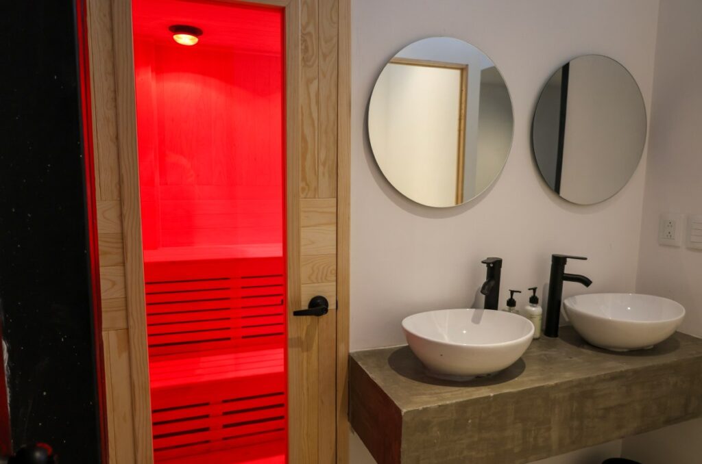 Sauna infrarrojo con terapia de luz roja en CDMX