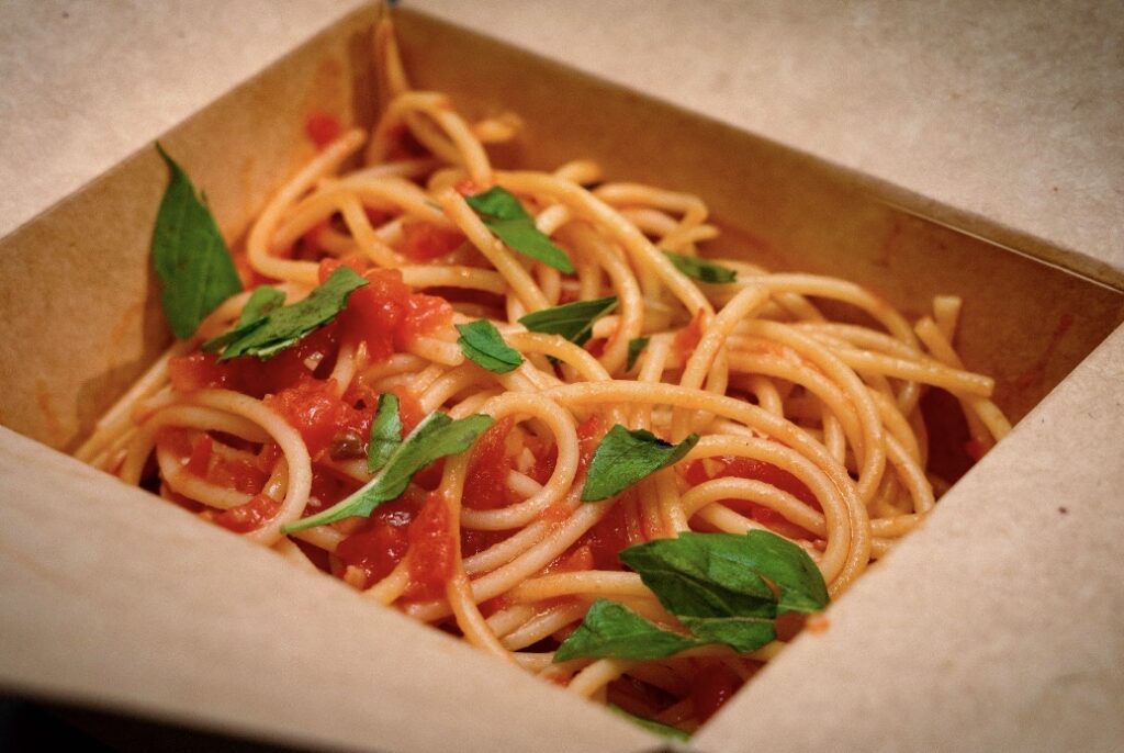 puesto callejero de pasta 