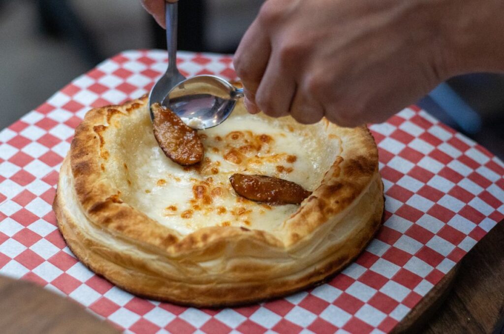 ¿Dónde probar la pizza de croissant?