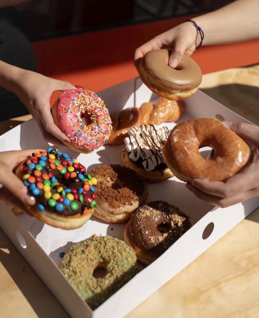 Randys Donuts