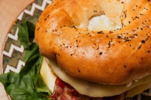 ¿Dónde comer los mejores bagels en CDMX? 3 lugares que tienes que visitar